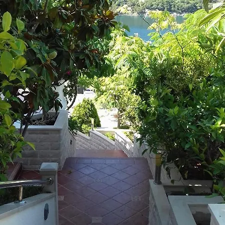 Apartament By The Sea Pasadur, - 8386