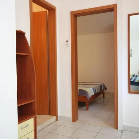 By The Sea Pasadur, - 8386