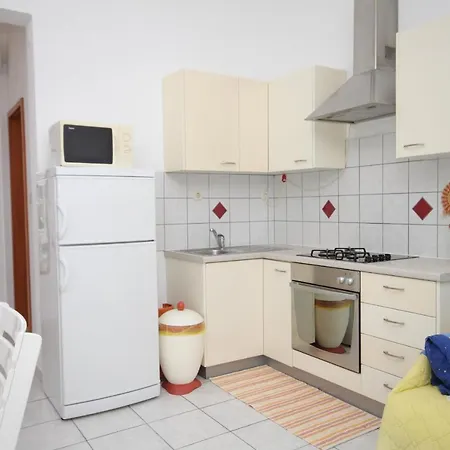Apartment By The Sea Pasadur, - 8386 Lastovo