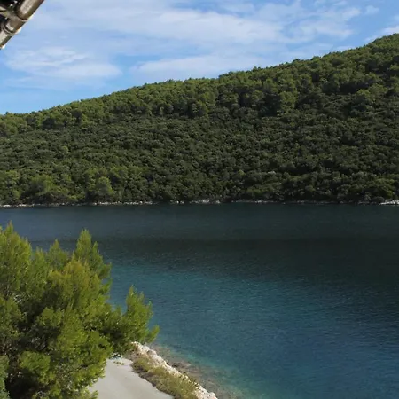 By The Sea Pasadur, - 8386